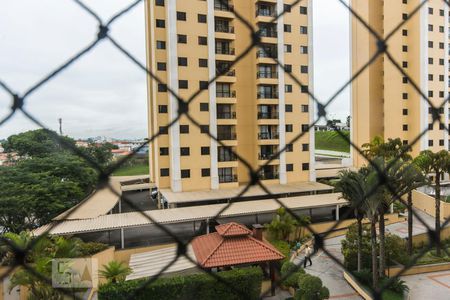 Vista de apartamento à venda com 3 quartos, 72m² em Cidade dos Bandeirantes, São Paulo