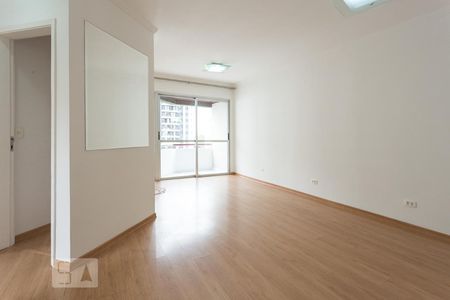Sala de apartamento para alugar com 2 quartos, 67m² em Indianópolis, São Paulo