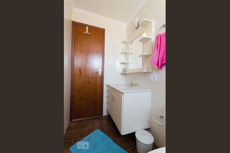 Banheiro social de apartamento à venda com 3 quartos, 93m² em Jardim Flamboyant, Campinas