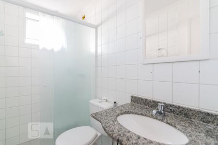 Banheiro de apartamento à venda com 2 quartos, 50m² em Jardim Bela Vista, Santo André
