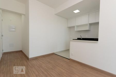 Sala de kitnet/studio para alugar com 1 quarto, 34m² em Água Branca, São Paulo