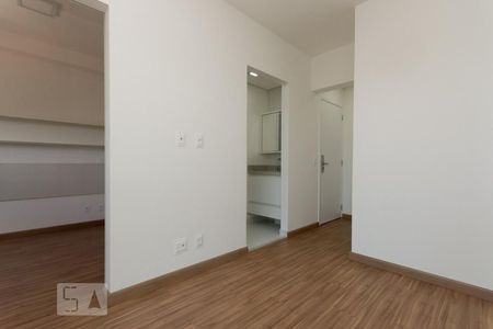 Sala de kitnet/studio para alugar com 1 quarto, 34m² em Água Branca, São Paulo