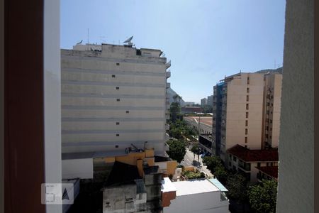 Vista Janela Sala. de apartamento para alugar com 2 quartos, 70m² em Botafogo, Rio de Janeiro