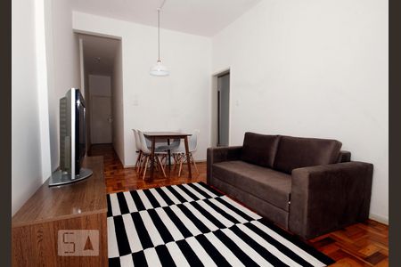 Sala. de apartamento à venda com 2 quartos, 70m² em Botafogo, Rio de Janeiro