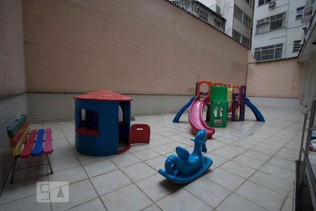 Playground de apartamento à venda com 3 quartos, 130m² em Copacabana, Rio de Janeiro