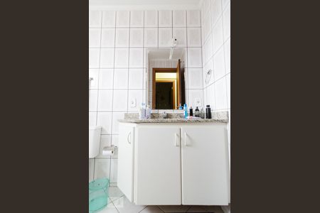 Banheiro de apartamento à venda com 3 quartos, 79m² em Jardim Brasil, Campinas