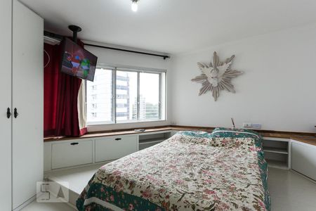 Suíte de apartamento para alugar com 2 quartos, 98m² em Vila Nova Conceição, São Paulo