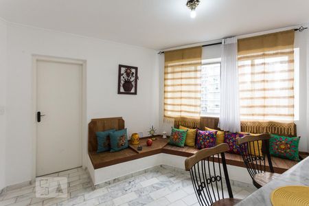 Apartamento para alugar com 98m², 2 quartos e 1 vagaSala