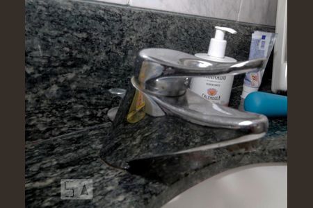 Casa à venda com 203m², 2 quartos e 2 vagas Casa à venda com 203m², 2 quartos e 2 vagasTorneira Suite 2.