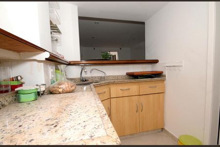 Casa à venda com 203m², 2 quartos e 2 vagas Casa à venda com 203m², 2 quartos e 2 vagasCozinha Loft.