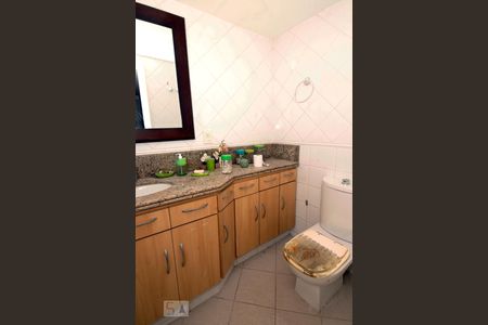 Casa à venda com 203m², 2 quartos e 2 vagas Casa à venda com 203m², 2 quartos e 2 vagasBanheiro Loft.