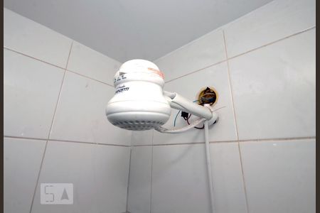 Casa à venda com 203m², 2 quartos e 2 vagas Casa à venda com 203m², 2 quartos e 2 vagasChuveiro Banheiro de Serviço.