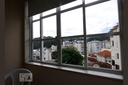 Casa à venda com 203m², 2 quartos e 2 vagas Casa à venda com 203m², 2 quartos e 2 vagasVista Janela da Copa.