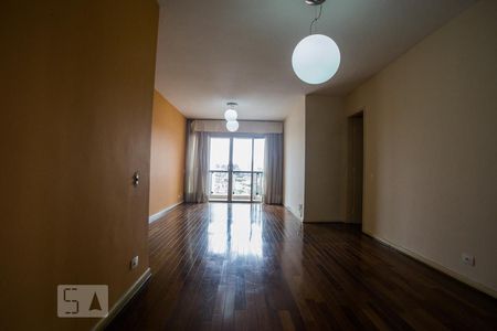 Sala de apartamento para alugar com 3 quartos, 110m² em Vila Ipojuca, São Paulo