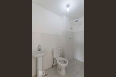 Banheiro de kitnet/studio para alugar com 1 quarto, 35m² em Cambuci, São Paulo