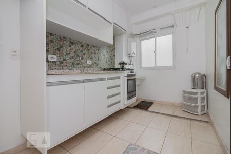 Cozinha de apartamento para alugar com 2 quartos, 43m² em Cocaia, Guarulhos