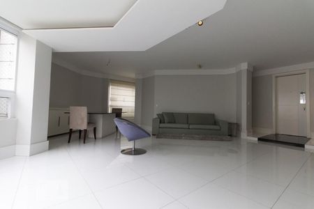 Sala de apartamento para alugar com 3 quartos, 209m² em Vila Uberabinha, São Paulo