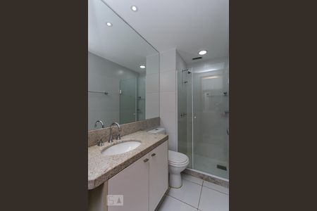 BANHEIRO de apartamento à venda com 3 quartos, 100m² em Barra da Tijuca, Rio de Janeiro