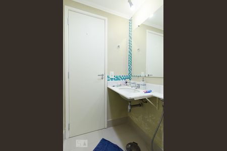 Banheiro social de apartamento para alugar com 3 quartos, 78m² em Parque Prado, Campinas