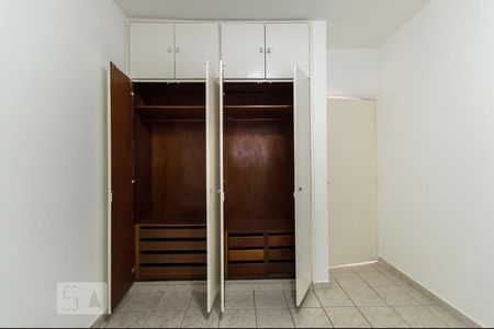 Quarto de apartamento à venda com 2 quartos, 90m² em Vila Yara, Osasco