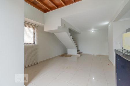 Sala de apartamento para alugar com 1 quarto, 72m² em Guarani, Campinas