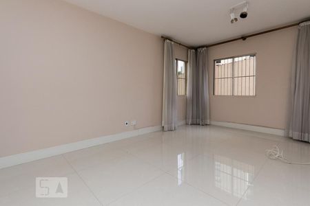 Apartamento para alugar com 80m², 2 quartos e 1 vagaSala