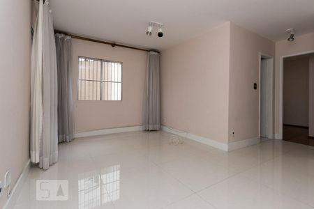 Apartamento para alugar com 80m², 2 quartos e 1 vagaSala