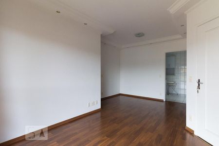 Sala de apartamento para alugar com 3 quartos, 84m² em Jardim Aeroporto, São Paulo