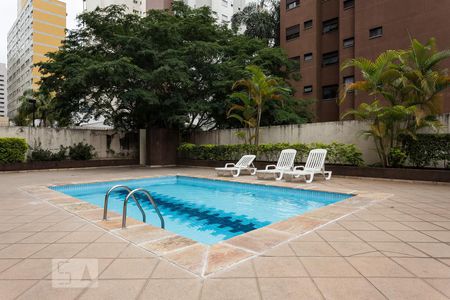 Apartamento para alugar com 39m², 1 quarto e 1 vaga Apartamento para alugar com 39m², 1 quarto e 1 vagaÁrea comum - Piscina