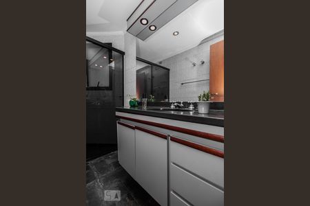 Banheiro de apartamento à venda com 4 quartos, 146m² em Vila Mascote, São Paulo