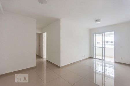 Sala de apartamento à venda com 3 quartos, 82m² em Vila Suzana, São Paulo