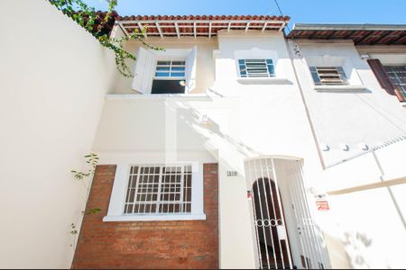 Fachada de casa para alugar com 4 quartos, 200m² em Pinheiros, São Paulo