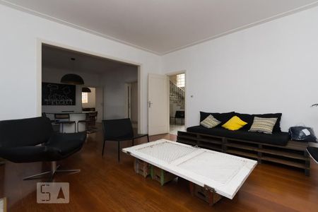 Sala de casa à venda com 3 quartos, 350m² em Vila Madalena, São Paulo