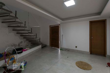 1o. Andar - Sala de apartamento à venda com 3 quartos, 230m² em Vila Monumento, São Paulo