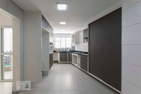 1o. Andar - Cozinha de apartamento à venda com 3 quartos, 230m² em Vila Monumento, São Paulo