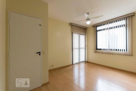 Sala de apartamento para alugar com 3 quartos, 65m² em Liberdade, São Paulo