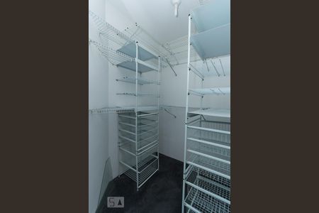 Closet da Suíte de apartamento para alugar com 1 quarto, 55m² em Sumarezinho, São Paulo