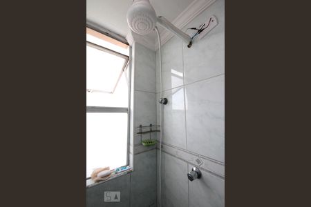 Banheiro de apartamento à venda com 2 quartos, 48m² em Vila Carrão, São Paulo