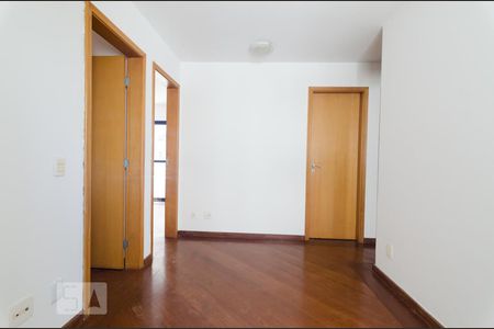Hall dos quartos de apartamento à venda com 4 quartos, 112m² em Chácara Primavera, Campinas