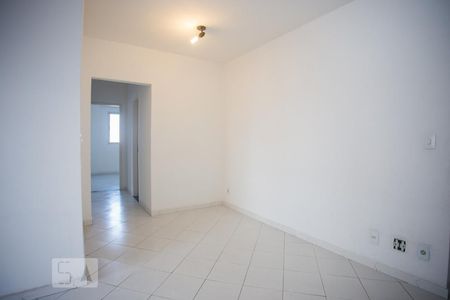 Sala de apartamento para alugar com 3 quartos, 69m² em Vila Gumercindo, São Paulo