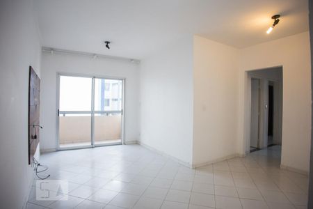 Sala de apartamento para alugar com 3 quartos, 69m² em Vila Gumercindo, São Paulo