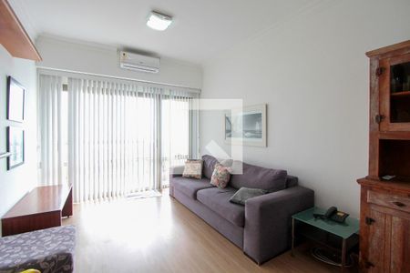 Sala de apartamento para alugar com 1 quarto, 66m² em Barra da Tijuca, Rio de Janeiro