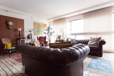 Sala de apartamento à venda com 3 quartos, 156m² em Cerqueira César, São Paulo