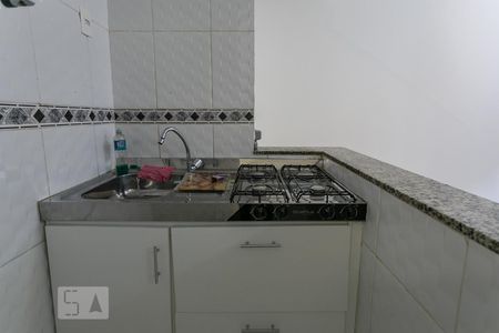 Cozinha de kitnet/studio à venda com 1 quarto, 25m² em República, São Paulo