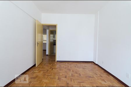 Quarto 2 de apartamento para alugar com 2 quartos, 61m² em Centro, Campinas