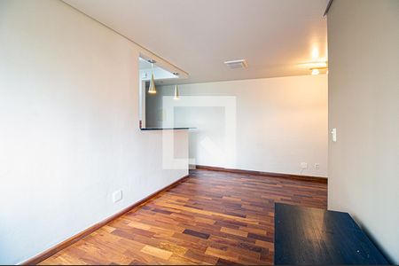 Sala de apartamento à venda com 2 quartos, 55m² em Vila Gumercindo, São Paulo