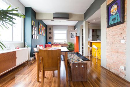 Sala de apartamento à venda com 2 quartos, 105m² em Bela Vista, São Paulo