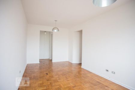 Sala de apartamento para alugar com 1 quarto, 55m² em Jardim da Glória, São Paulo