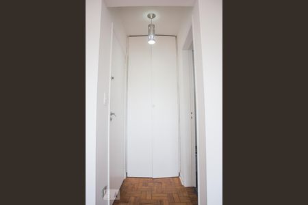 Sala de apartamento para alugar com 1 quarto, 55m² em Jardim da Glória, São Paulo