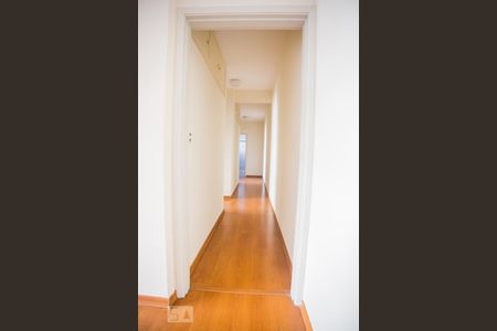 Corredor de apartamento para alugar com 3 quartos, 94m² em Vila Clementino, São Paulo